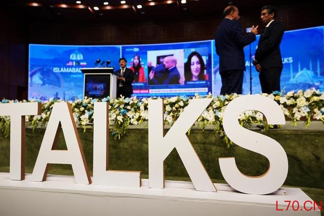 这是4月11日在巴基斯坦首都伊斯兰堡拍摄的美伊谈判新闻中心。新华社发（王申摄）