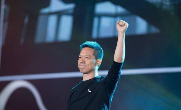 48小时1万订单，贾跃亭把中国MPV8万美元卖美国，美国人当豪车抢